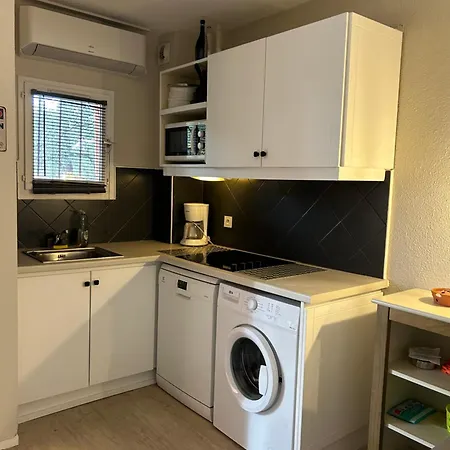 アパート Cote Pinede 1 *