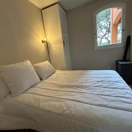 Cote Pinede 1 アパート Saint-Raphaël